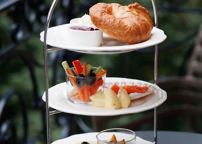 酒店 Lubich Concept 4*